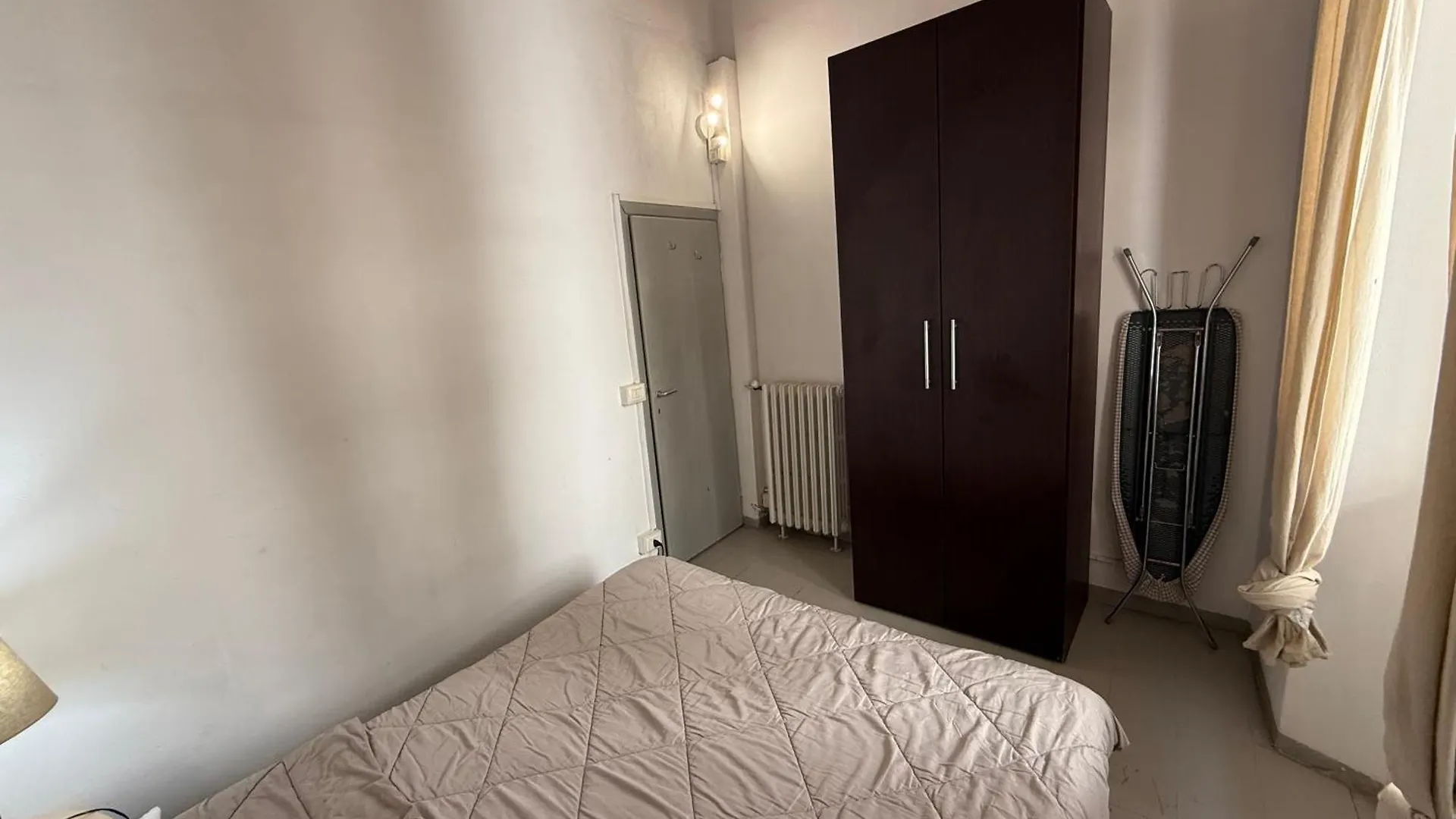 Three Bedroom Apartment In City Center Florence 0*,